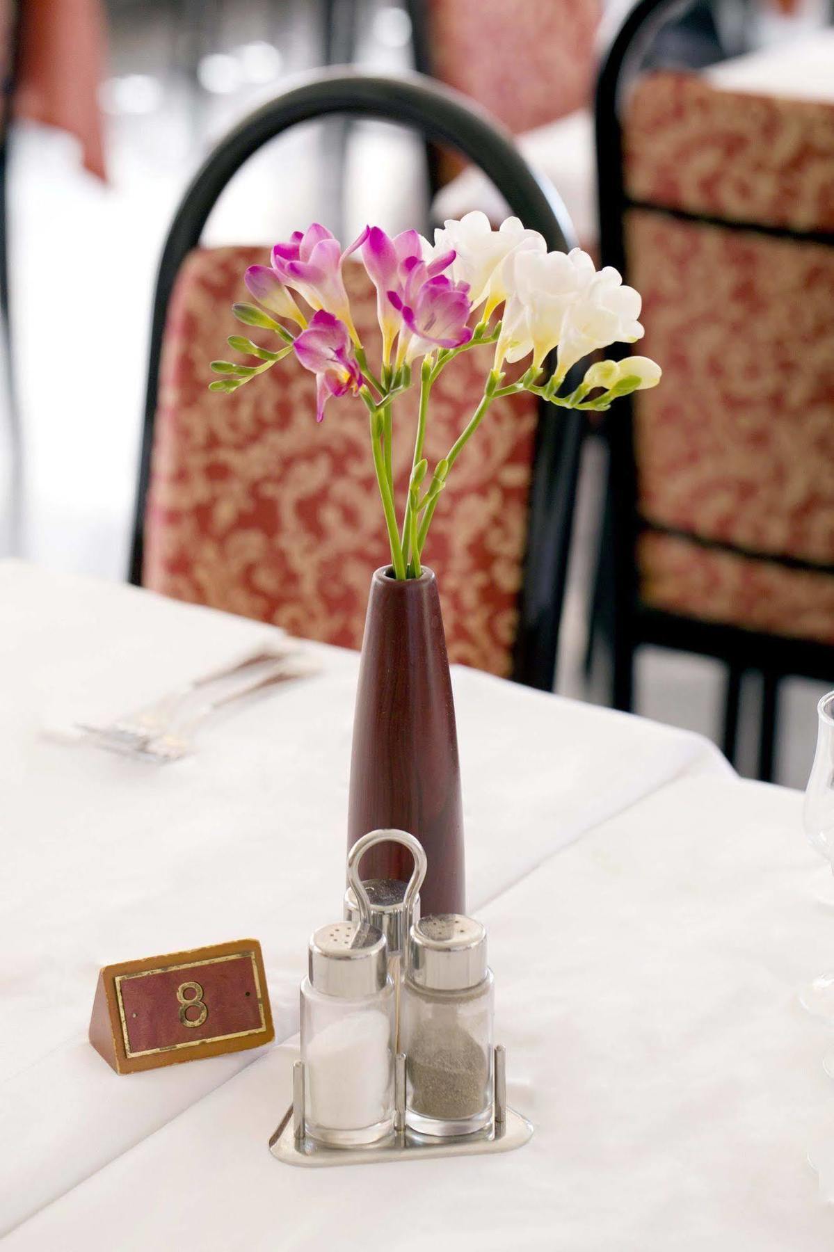 Aries Hotel Lesa Bagian luar foto